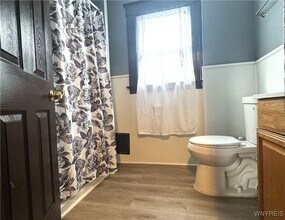 1970 Whitney Ave in Niagara Falls, NY - Building Photo - Building Photo