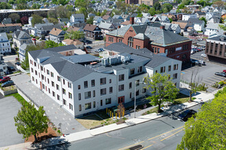 Bay State Cohousing in Malden, MA - Foto de edificio - Building Photo