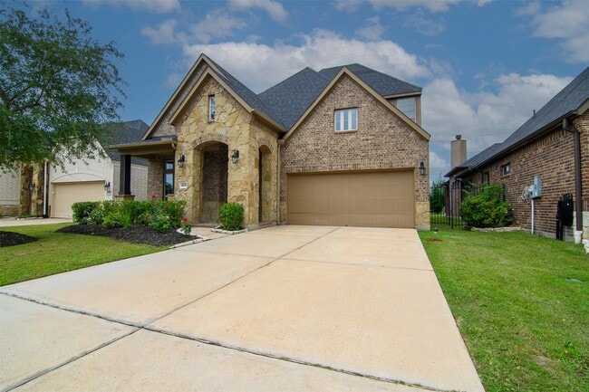 4926 Thunder Creek Ln in Sugar Land, TX - Building Photo - Building Photo
