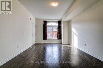 37 Drewry Ave in Toronto, ON - Building Photo - Building Photo