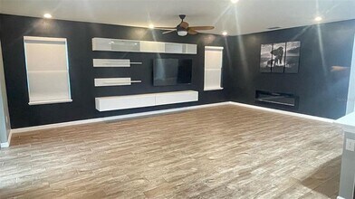 433 Sardinia Cir in Davenport, FL - Building Photo - Building Photo