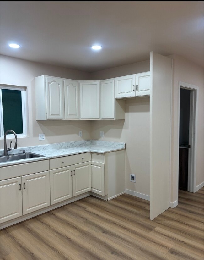 4519 Grove Ave in Riverside, CA - Foto de edificio - Building Photo