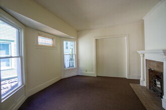126 Harvard Pl in Syracuse, NY - Building Photo - Building Photo