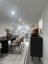 6560 SW 49th St in Davie, FL - Building Photo