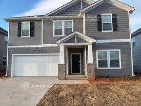 205 White Flds Ave in Fountain Inn, SC - Building Photo