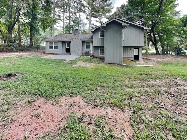 property at 643 Jason Ct
