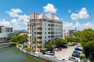 Helen Mar in Miami Beach, FL - Building Photo - Building Photo