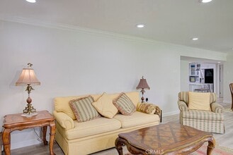 5500 Paseo Del Lago W, Unit 2F in Laguna Woods, CA - Foto de edificio - Building Photo