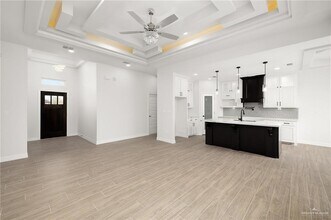 17 Sunrise Ln in Weslaco, TX - Building Photo - Building Photo