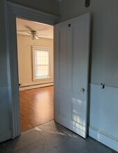 117 Centre St, Unit 2 in Rumford, RI - Building Photo - Building Photo