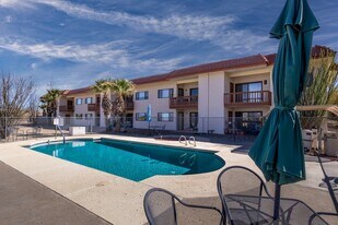 100 N Vulture Mine Rd in Wickenburg, AZ - Building Photo