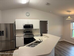 280 Meehan Ave NW in Palm Bay, FL - Building Photo - Building Photo
