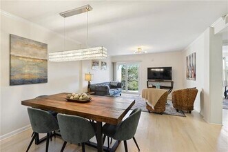 3915 St Charles Ave, Unit 503 in New Orleans, LA - Foto de edificio - Building Photo