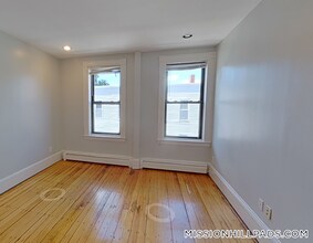 1538 Tremont St in Boston, MA - Building Photo - Building Photo