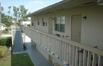 E Street Apartments in Lake Worth, FL - Building Photo - Building Photo