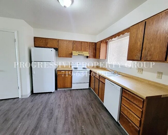 49 Chestnut Dr in Pueblo, CO - Building Photo - Building Photo