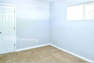 1050 Ash Ct in Thornton, CO - Building Photo - Building Photo