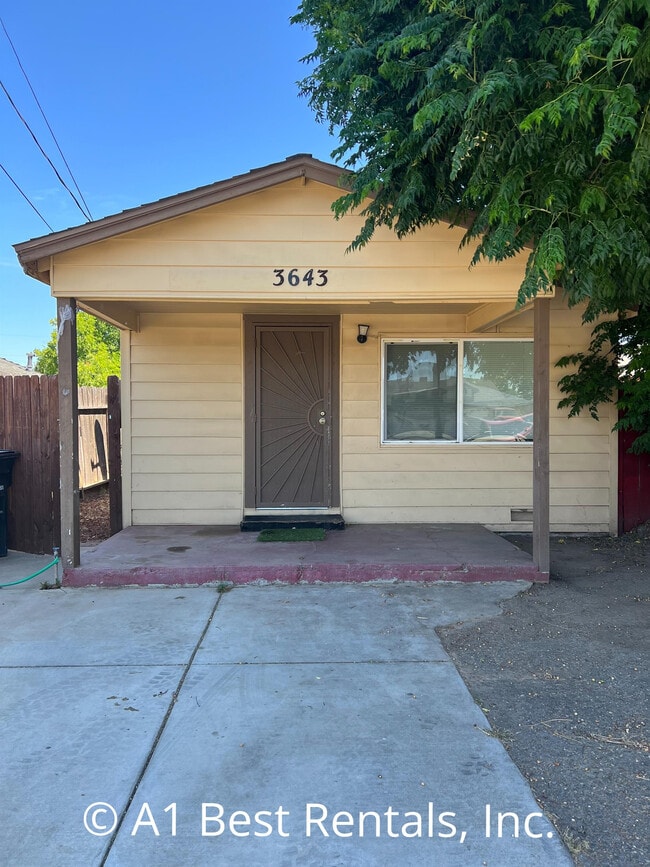 property at 3643 Dakota Ave