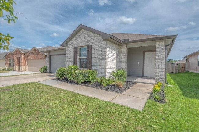 property at 204 Rockbridge Dr