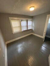 10710 Grandview Ave in Cleveland, OH - Building Photo - Building Photo