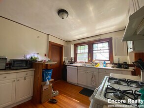 8 Worthington St in Cambridge, MA - Building Photo - Building Photo