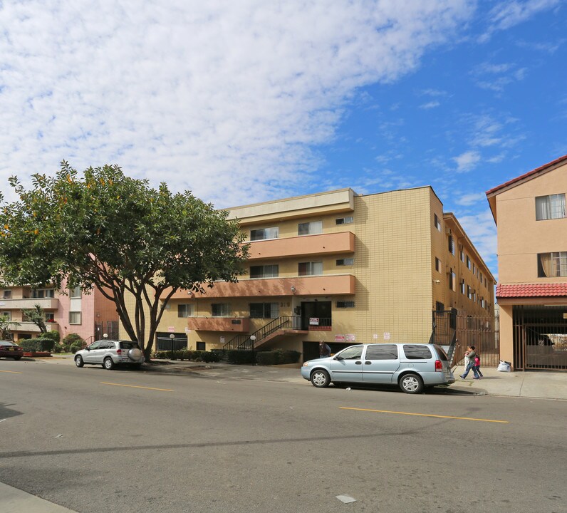 3169 - 319 S. New Hampshire Av in Los Angeles, CA - Building Photo