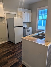 203 S Highland St in Paris, TN - Foto de edificio - Building Photo