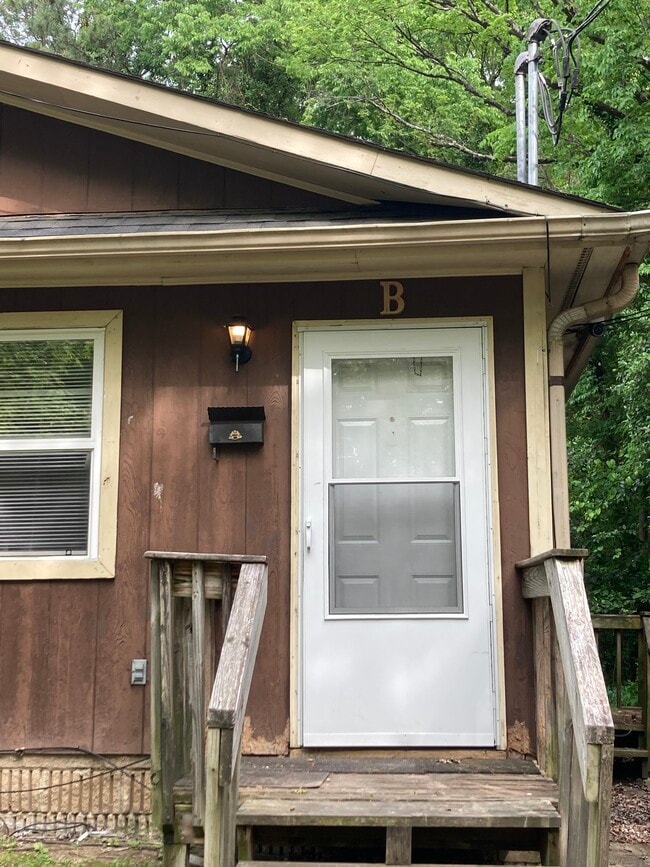 1209 Colfax St, Unit B in Durham, NC - Foto de edificio - Building Photo