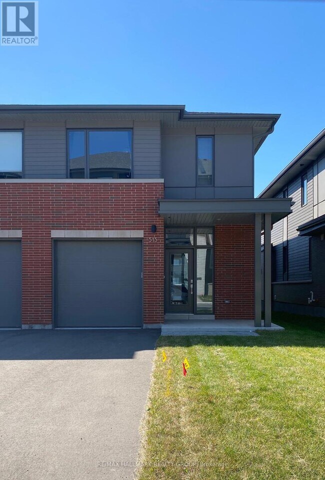 515 Pimiwidon St in Ottawa, ON - Building Photo - Building Photo