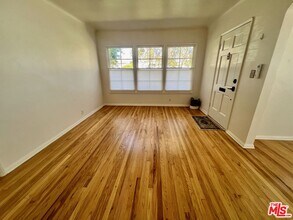 6426 W 83rd St in Los Angeles, CA - Building Photo - Building Photo