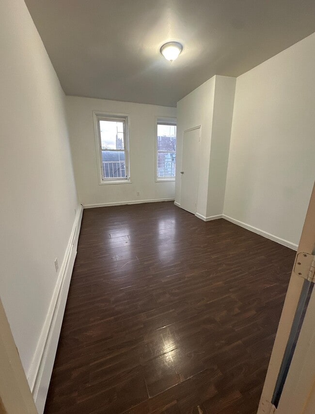 89 Belmont Ave in Jersey City, NJ - Building Photo - Building Photo