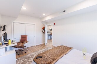 458 Washington St, Unit 305 in Boston, MA - Building Photo - Building Photo