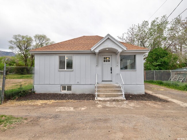 property at 2136 Monroe Blvd