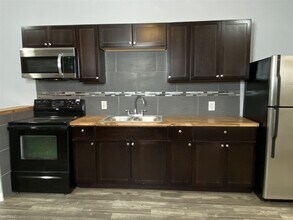 2305 Pinn Rd in San Antonio, TX - Building Photo - Building Photo