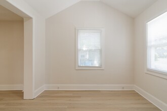 314 Elm St in Belmont, NC - Building Photo - Building Photo