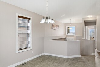 84 Panora Cl NW in Calgary, AB - Building Photo - Building Photo