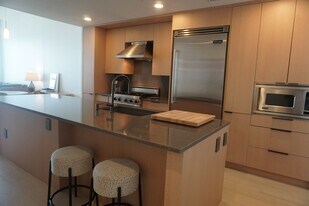 1208 E Kennedy Blvd, Unit Exclusive Designer Condo in Tampa, FL - Building Photo
