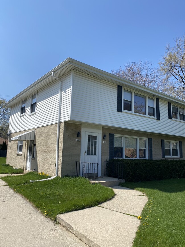 1423 N 116th St in Wauwatosa, WI - Building Photo - Building Photo