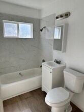 Grand Avenue Apartments in San Diego, CA - Foto de edificio - Building Photo