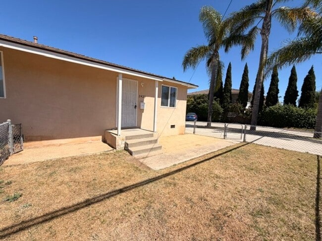 2427-2427 Gatling Ct in San Diego, CA - Building Photo - Building Photo