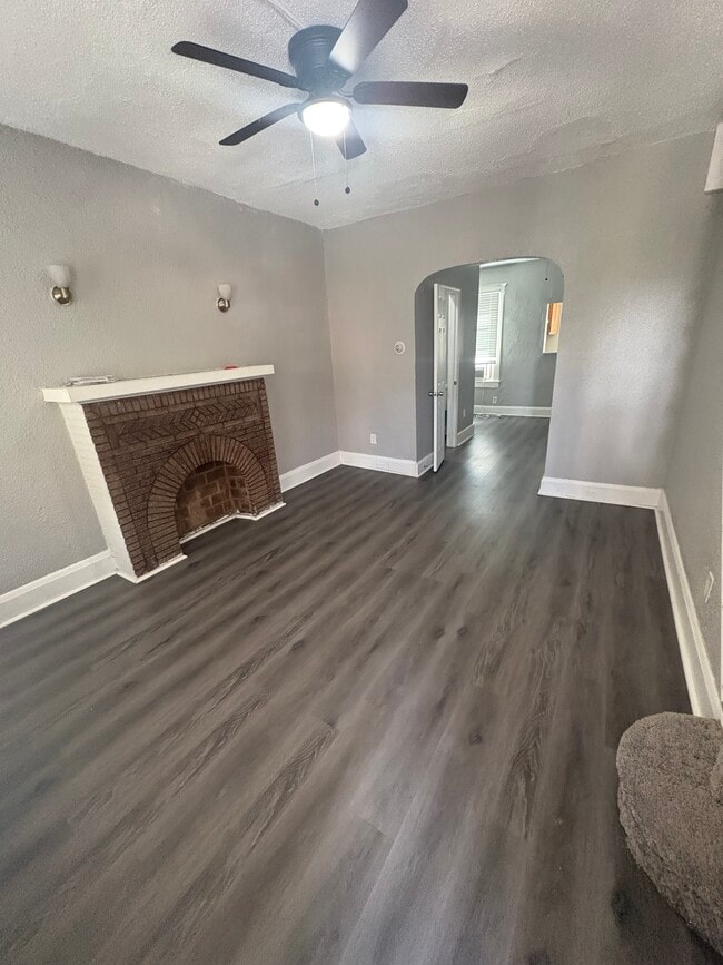 3309 Presstman St, Unit 204 in Baltimore, MD - Building Photo - Building Photo