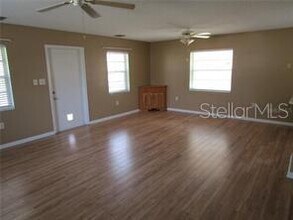 1122 Virginia Ct in Eustis, FL - Building Photo - Building Photo