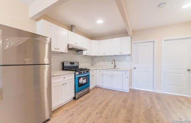property at 3434 Fulton St