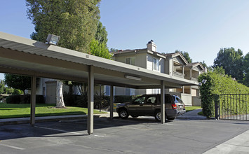 Somerset Apartments in Chino, CA - Building Photo - Building Photo