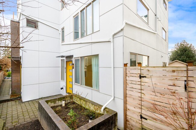 813 26th Ave S in Seattle, WA - Building Photo - Building Photo