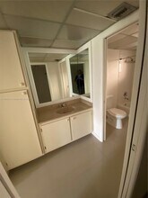 8015 SW 107th Ave in Miami, FL - Building Photo - Building Photo