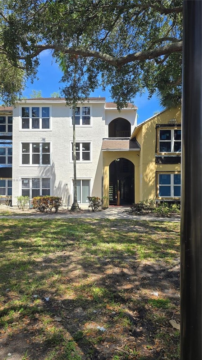 2319 N Congress Ave