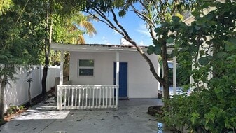 1429 SW 23rd Ter, Unit 0 in Miami, FL - Building Photo