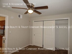 1166 N Rosemont Blvd in Tucson, AZ - Building Photo - Building Photo