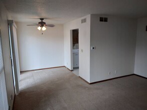 1448 Breckinridge Ct in Ames, IA - Building Photo - Building Photo